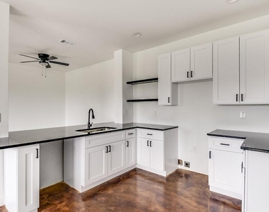1020 Burnett Boulevard - Photo Thumbnail 6