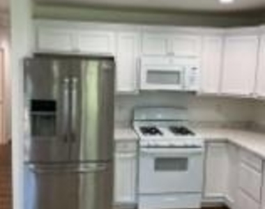 517 W Front Street - Photo Thumbnail 2