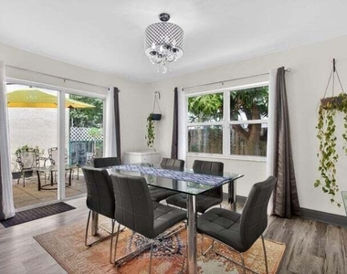 4131 Eastridge Circle - Photo Thumbnail 9