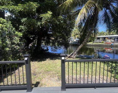 1728 Ne 2nd Avenue - Photo Thumbnail 17