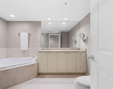 600 W Las Olas Boulevard - Photo Thumbnail 22