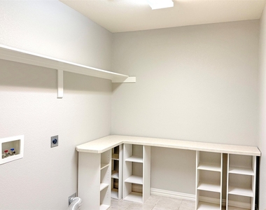 11721 Duxbury Drive - Photo Thumbnail 20