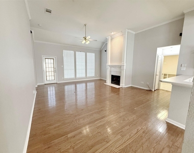 11721 Duxbury Drive - Photo Thumbnail 10
