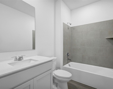 1328 Francesca Drive - Photo Thumbnail 14