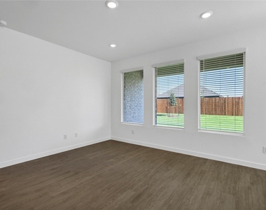 1328 Francesca Drive - Photo Thumbnail 12