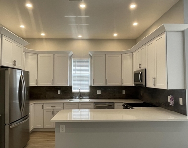 806 Nw 82nd Place - Photo Thumbnail 29