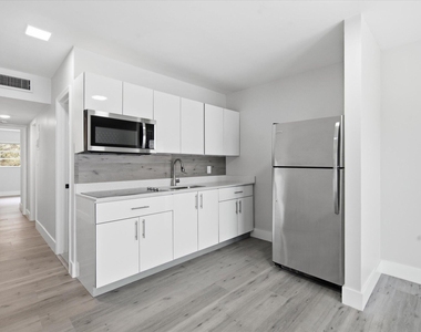 1638 Plunkett Street - Photo Thumbnail 5