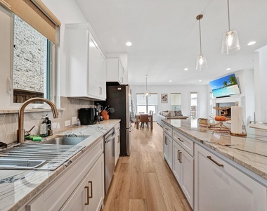 1008 Bolden Avenue - Photo Thumbnail 14