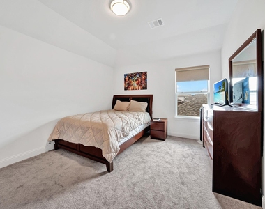 1008 Bolden Avenue - Photo Thumbnail 22