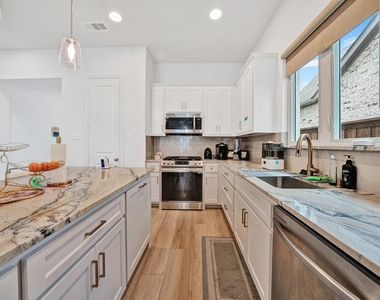 1008 Bolden Avenue - Photo Thumbnail 15