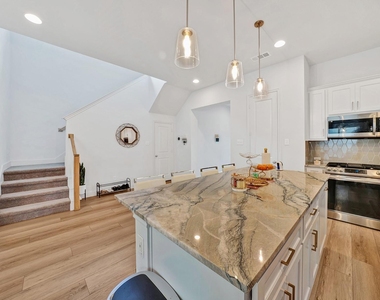 1008 Bolden Avenue - Photo Thumbnail 16