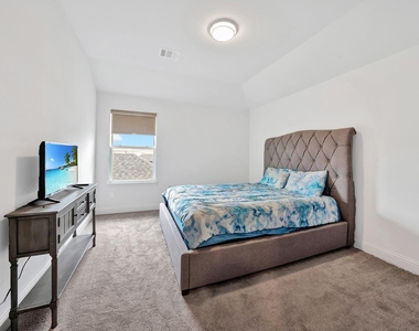 1008 Bolden Avenue - Photo Thumbnail 31