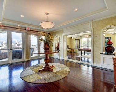 802 W Windward Way - Photo Thumbnail 27