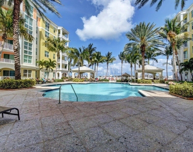 802 W Windward Way - Photo Thumbnail 22