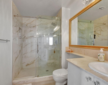 802 W Windward Way - Photo Thumbnail 11