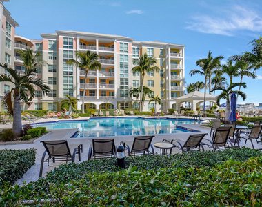 802 W Windward Way - Photo Thumbnail 21