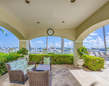 802 W Windward Way - Photo Thumbnail 25