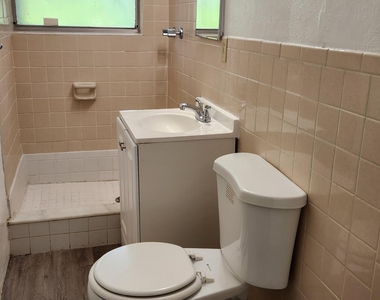 715 Sw 4th Street - Photo Thumbnail 13