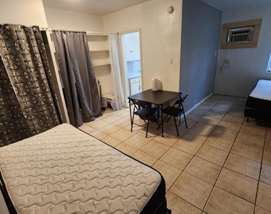 715 Sw 4th Street - Photo Thumbnail 7