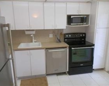 3351 S Palm Aire Drive - Photo Thumbnail 8
