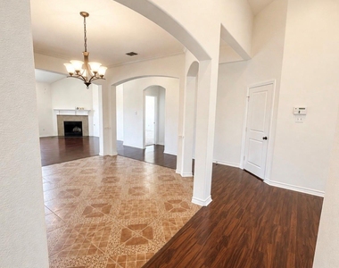 2776 Park Place - Photo Thumbnail 8