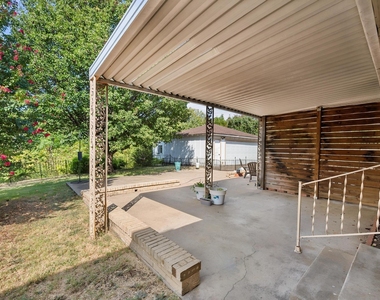 8351 Lullwater Drive - Photo Thumbnail 25
