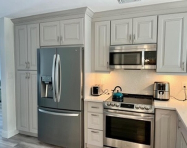 200 Ne 56th Street - Photo Thumbnail 6