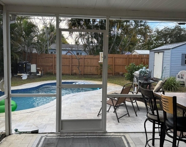 200 Ne 56th Street - Photo Thumbnail 3