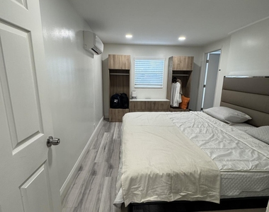 200 Ne 56th Street - Photo Thumbnail 16