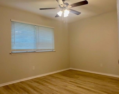 2714 Buffalo Drive - Photo Thumbnail 11