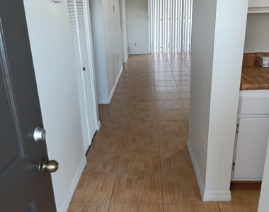 7860 Nw 50th Street - Photo Thumbnail 1