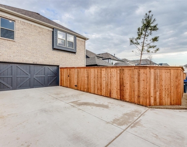 4516 Sovereignty Drive - Photo Thumbnail 23