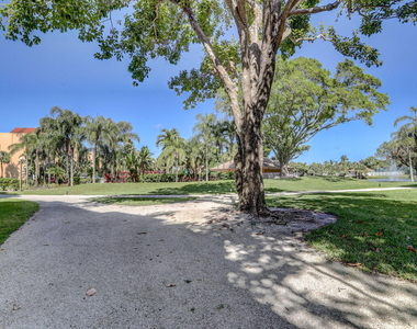 600 Egret Circle - Photo Thumbnail 41