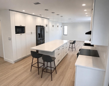 10920 Haydn Drive - Photo Thumbnail 1