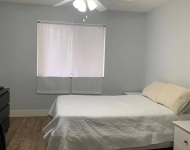 832 Nw 92nd Avenue - Photo Thumbnail 20