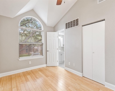906 Canal Street - Photo Thumbnail 23