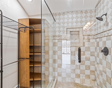 906 Canal Street - Photo Thumbnail 20