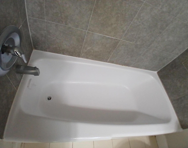 1480 E Sample Road - Photo Thumbnail 7