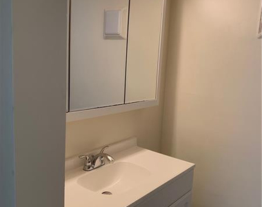 250 Jacaranda Drive - Photo Thumbnail 10
