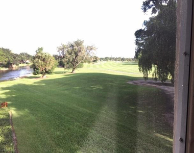 250 Jacaranda Drive - Photo Thumbnail 14