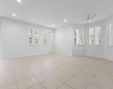 4273 E Main Street - Photo Thumbnail 3