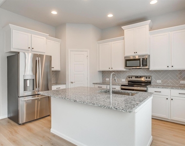 10512 Palmera Road - Photo Thumbnail 13