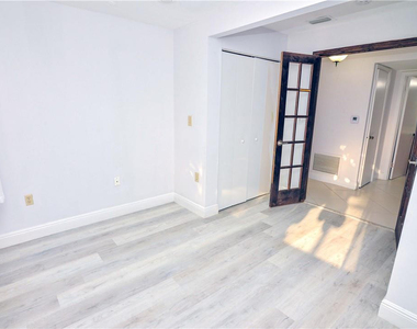 2313 N Congress Avenue - Photo Thumbnail 9