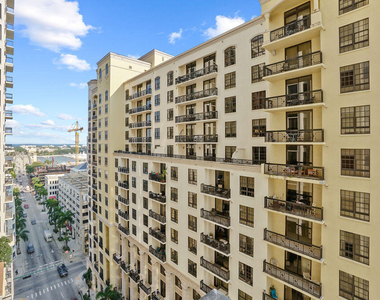 701 S Olive Avenue - Photo Thumbnail 18