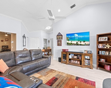 8486 Heather Place - Photo Thumbnail 16