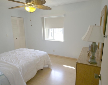 3561 Pine Needle Drive - Photo Thumbnail 8