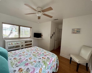 1800 E Terra Mar Drive - Photo Thumbnail 12