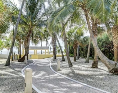 1800 E Terra Mar Drive - Photo Thumbnail 29
