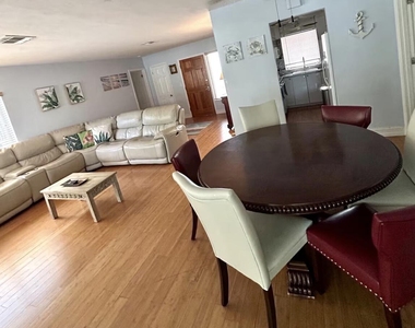 1800 E Terra Mar Drive - Photo Thumbnail 6