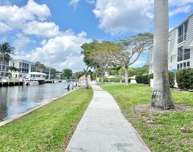 765 Jeffery Street - Photo Thumbnail 25